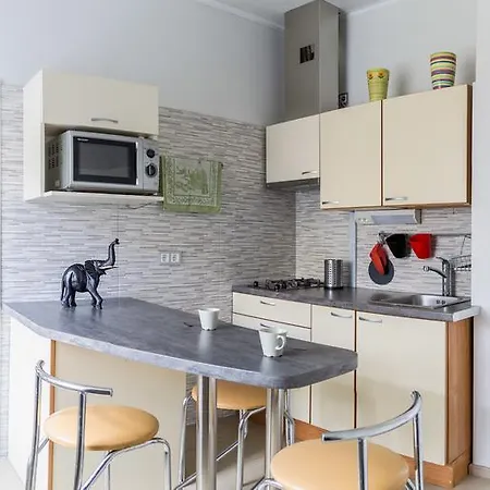 شقة Zaliojo Tilto Apartamentai